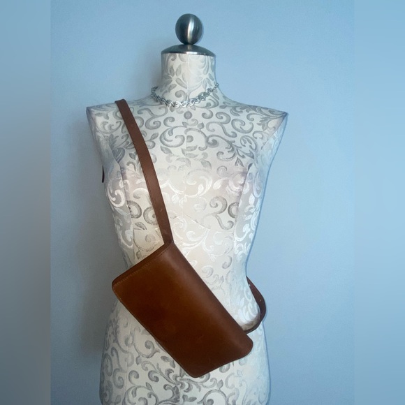 Able Brown Leather Crossbody Bag - Picture 4 of 8